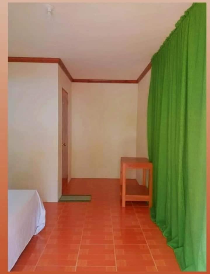 Gold Star Inn Siquijor Szoba fotó